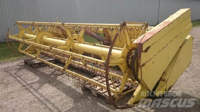 New Holland 15 Dodatna oprema za kombajne