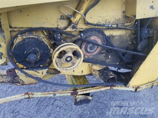 New Holland 24 Dodatna oprema za kombajne