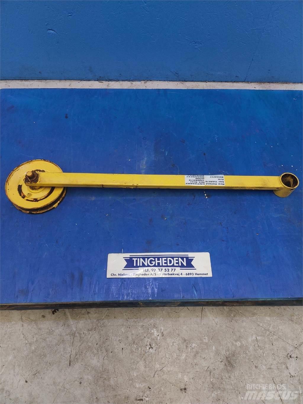 New Holland 8070 Dodatna oprema za kombajne