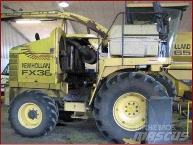 New Holland FX38 Strojevi za krmu na vlastiti pogon