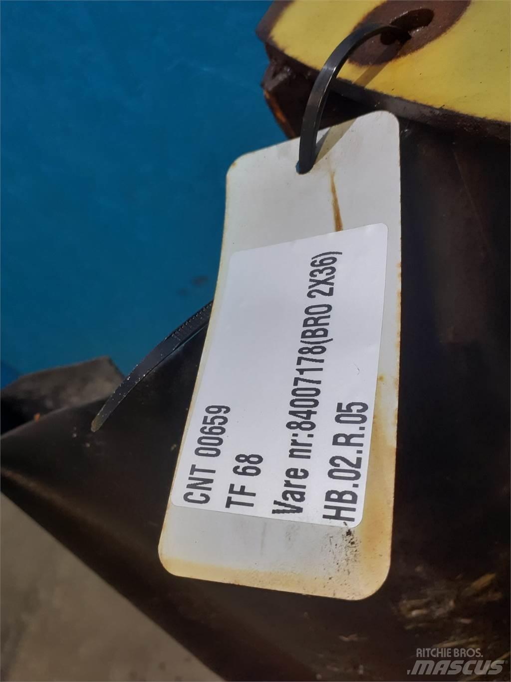 New Holland TF78 Dodatna oprema za kombajne