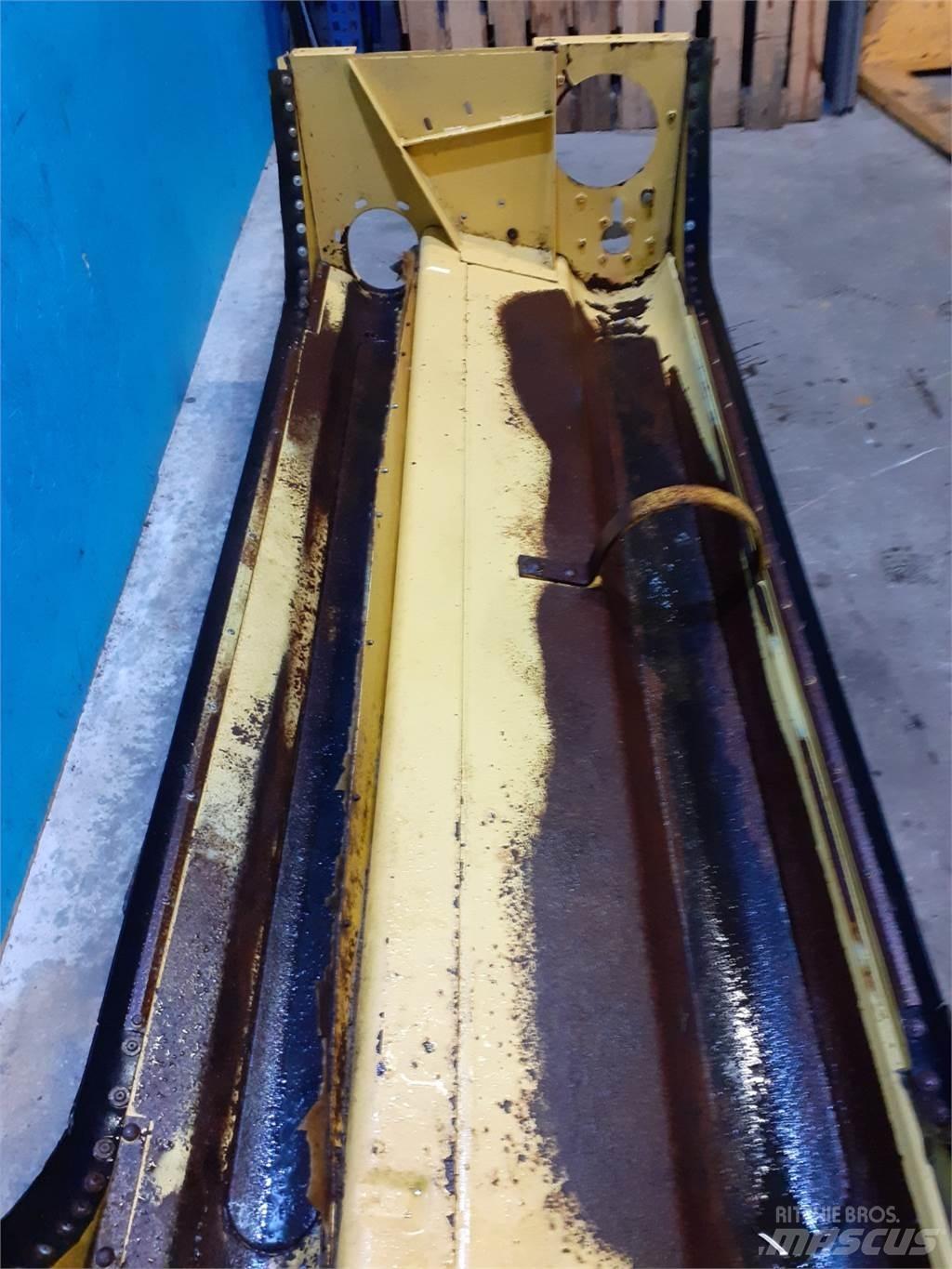 New Holland TF78 Posipači soli i pijeska