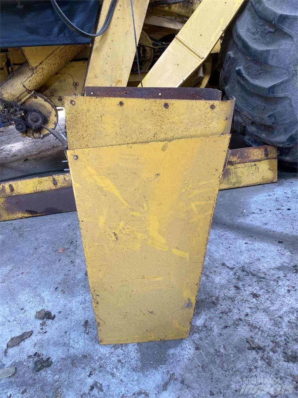 New Holland TX68 Dodatna oprema za kombajne