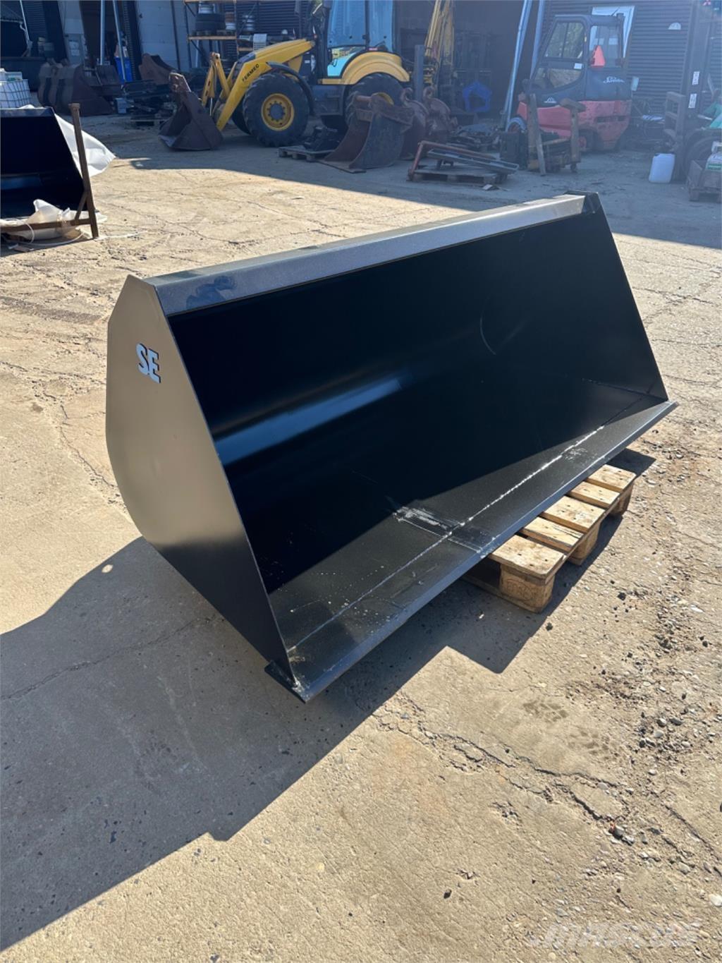  SE AB Manitou Kašike / Korpe