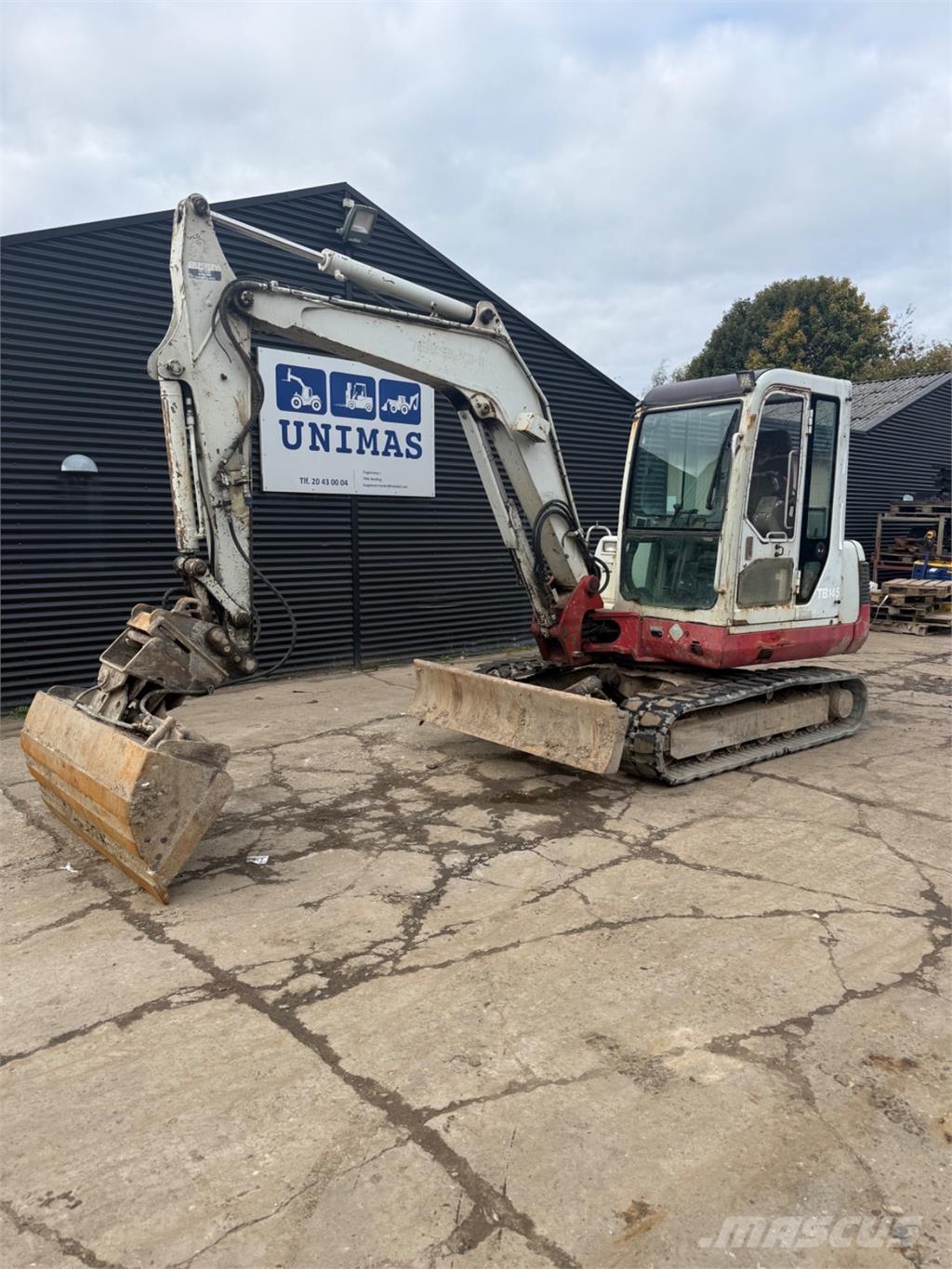 Takeuchi TB145 Bageri gusjeničari