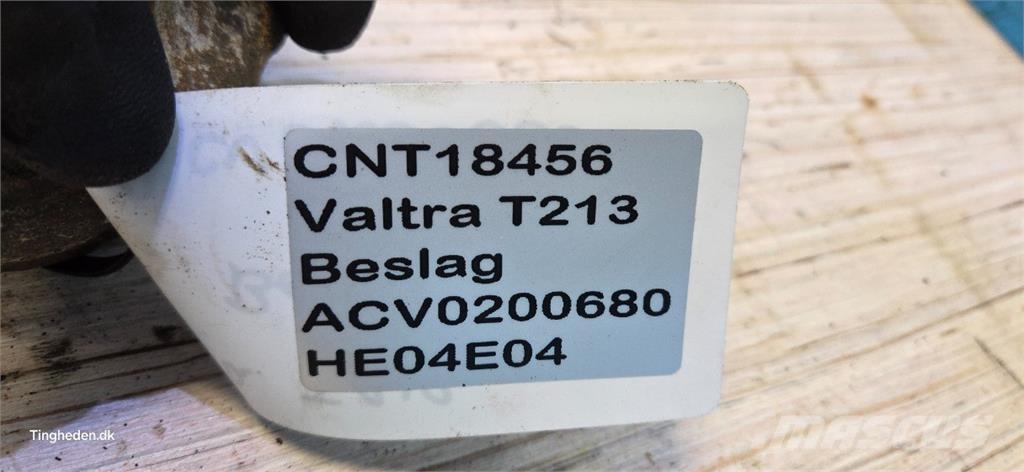 Valtra T213 Ostala oprema za traktore