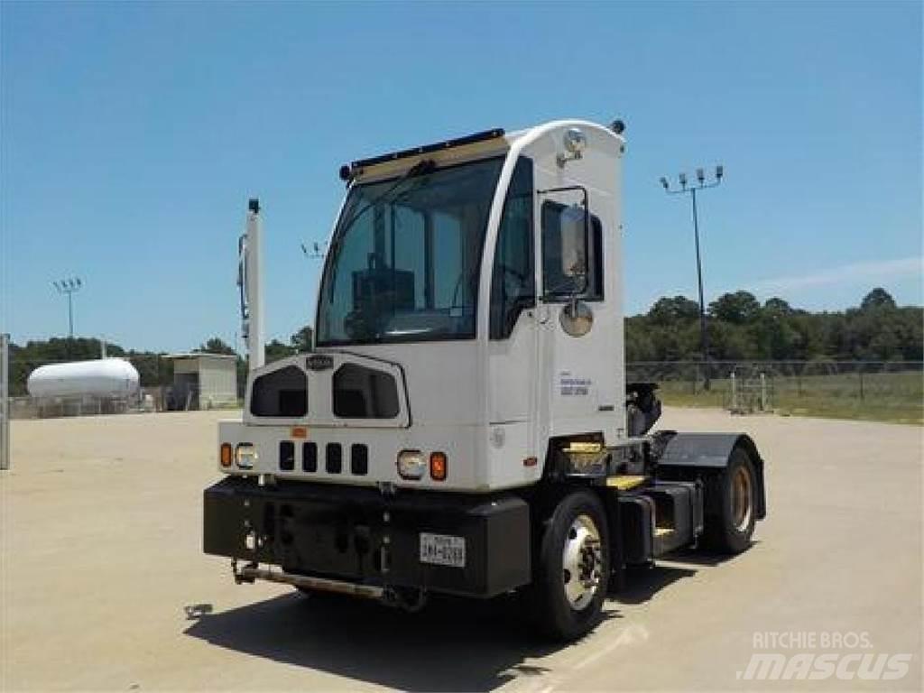 Autocar ACTT42 Vučna vozila
