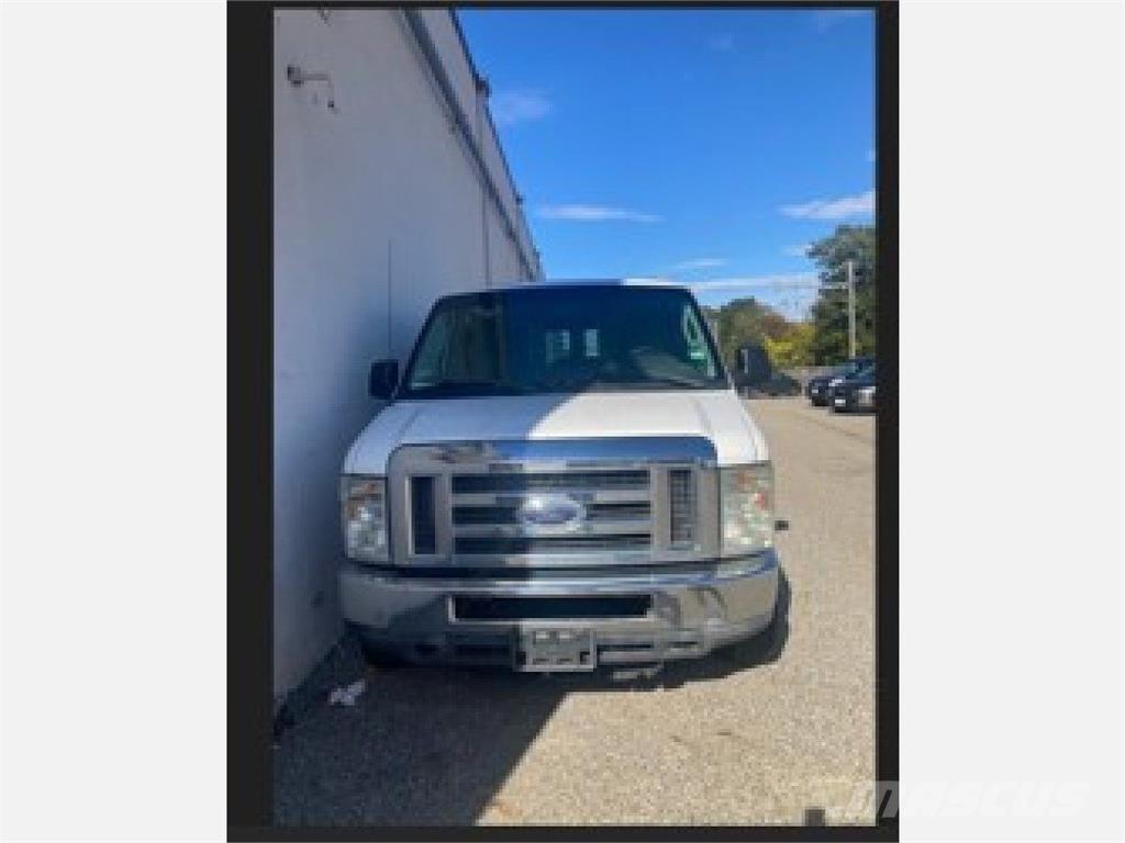 Ford E250 Dostavna vozila / kombiji