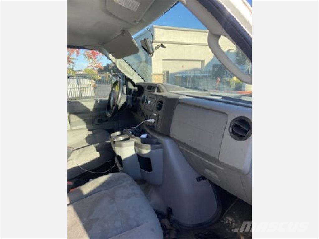 Ford E350 Sanduk kamioni