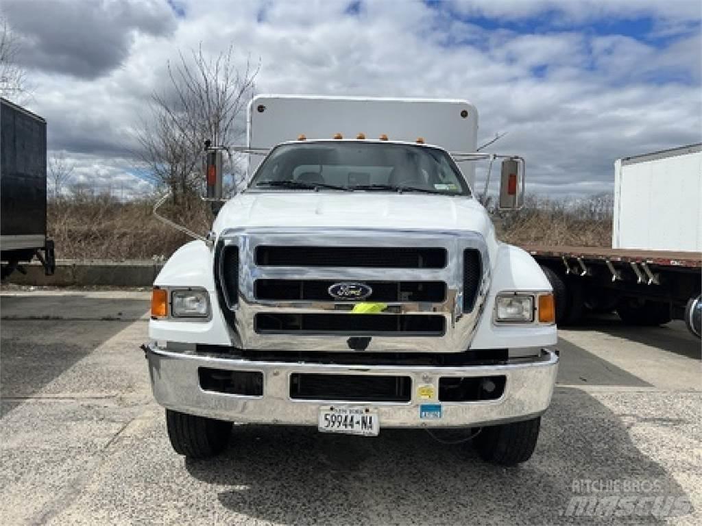 Ford F750 Kamioni za prijevoz pića