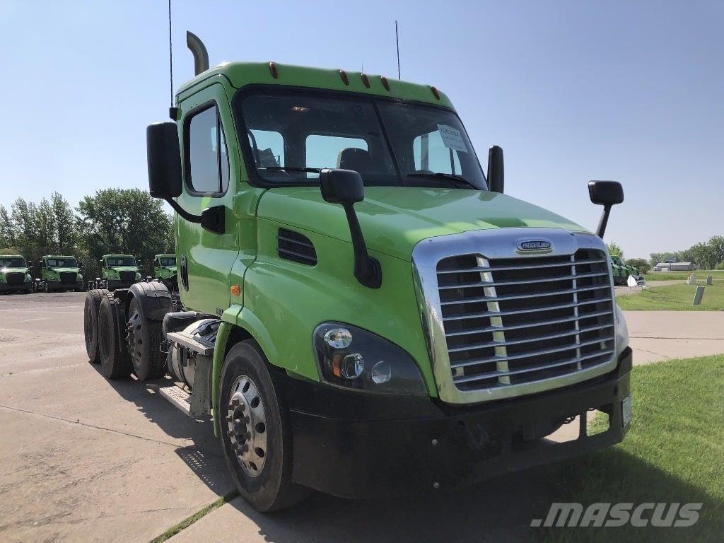 Freightliner CA113 Traktorske jedinice