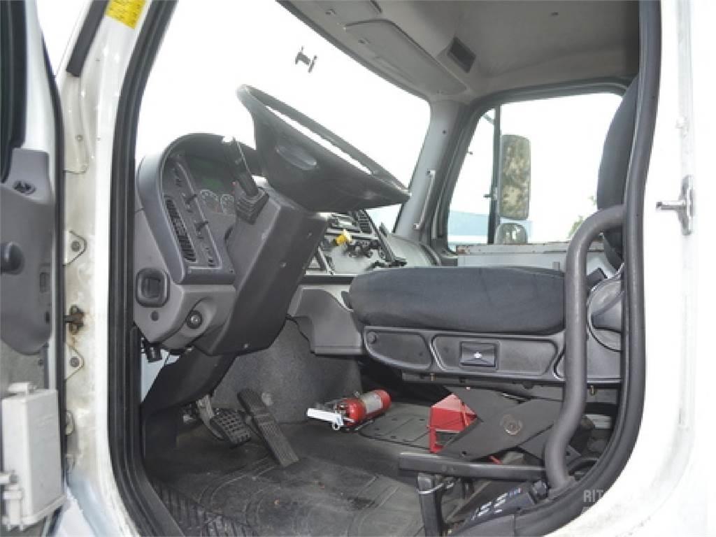 Freightliner M2 Kamioni za prijevoz pića
