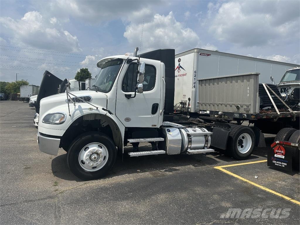 Freightliner M2 106 Traktorske jedinice