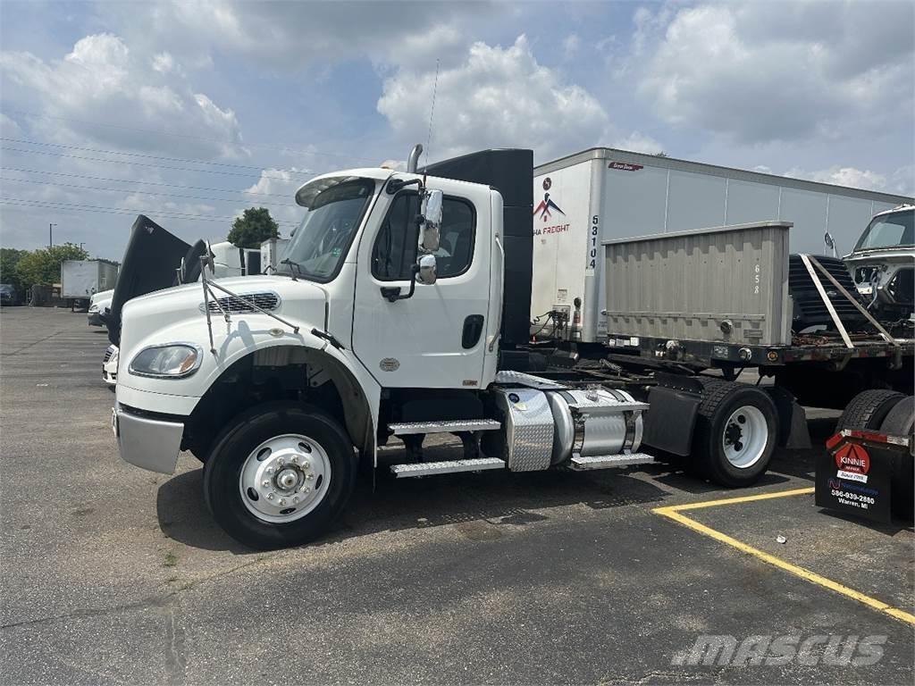 Freightliner M2 106 Traktorske jedinice