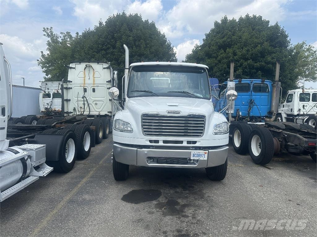 Freightliner M2 106 Traktorske jedinice
