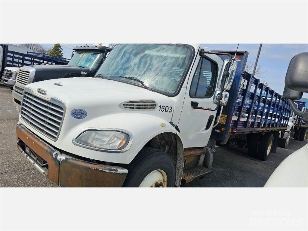 Freightliner M2 106 Kamioni sa otvorenim sandukom