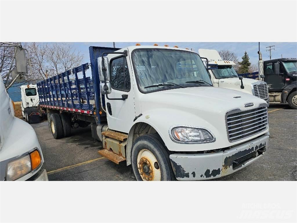 Freightliner M2 106 Kamioni sa otvorenim sandukom