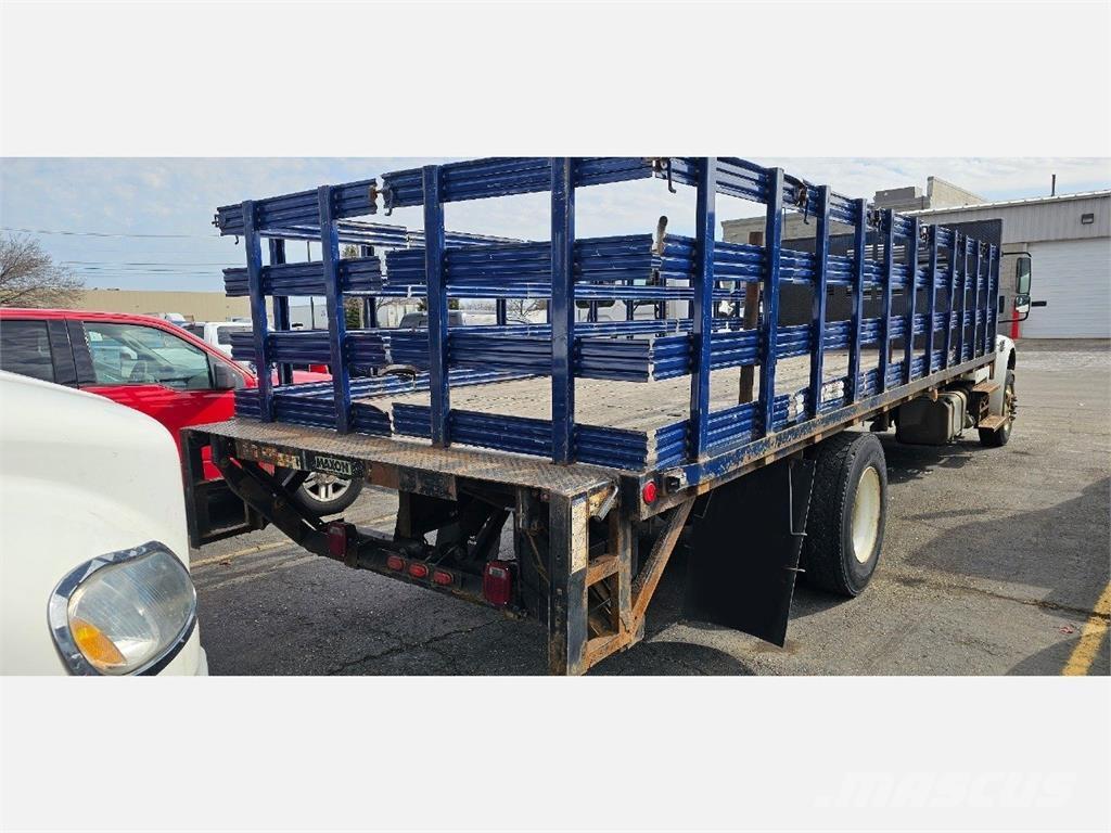 Freightliner M2 106 Kamioni sa otvorenim sandukom