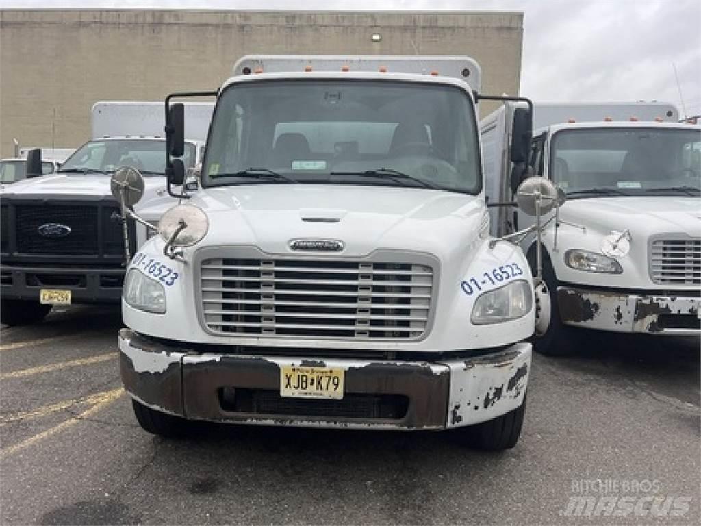 Freightliner M2106 Kamioni za prijevoz pića