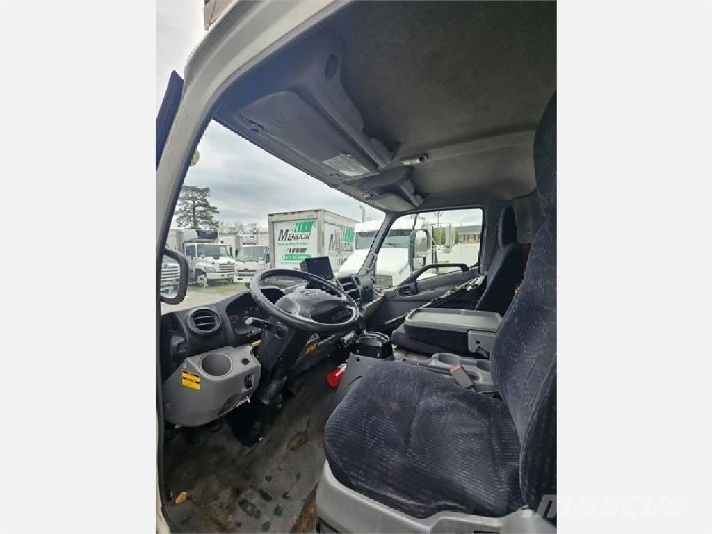 Hino 195 Kamioni hladnjače