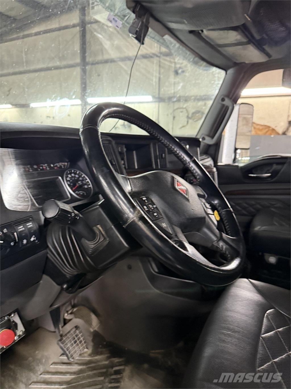 International HX620 Traktorske jedinice