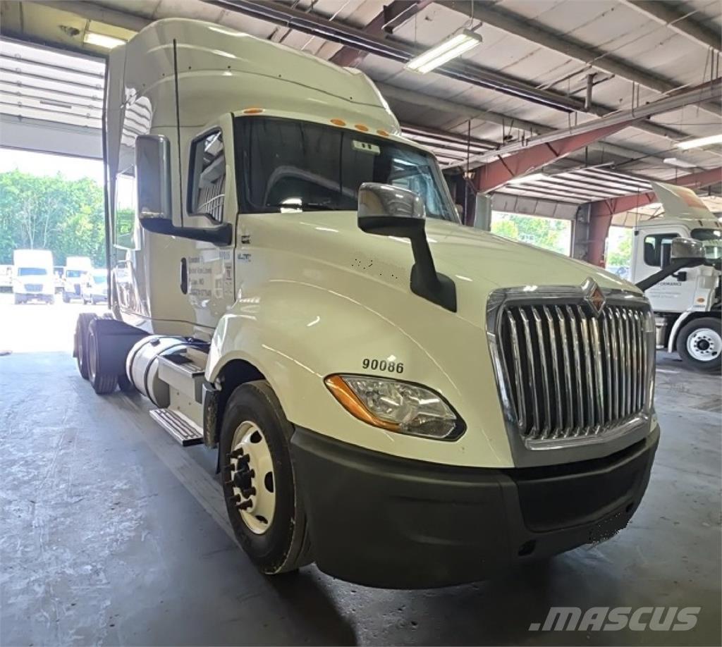 International LT Traktorske jedinice