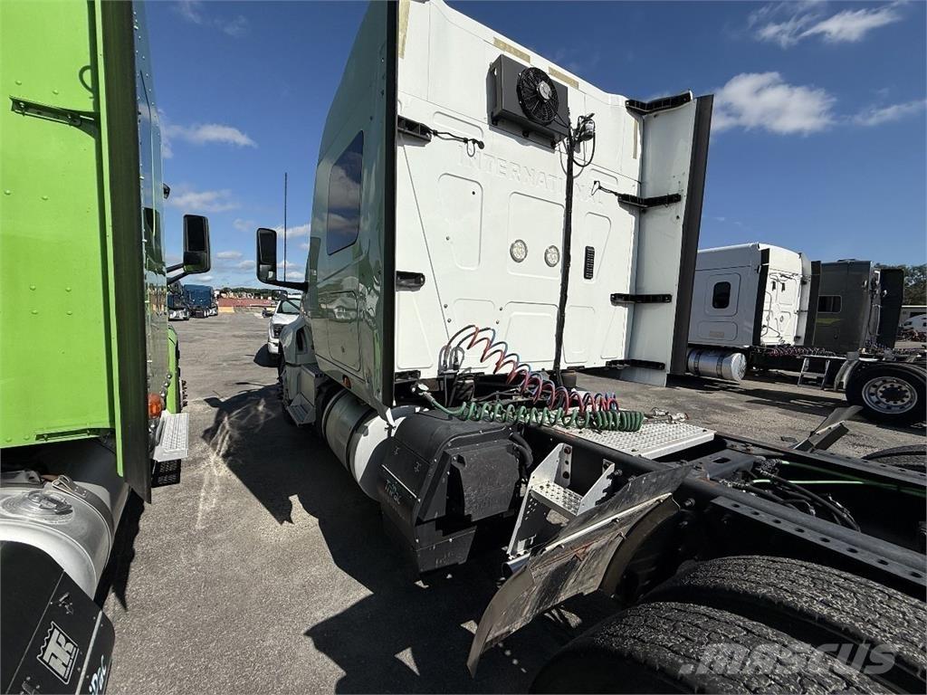 International LT625 Traktorske jedinice