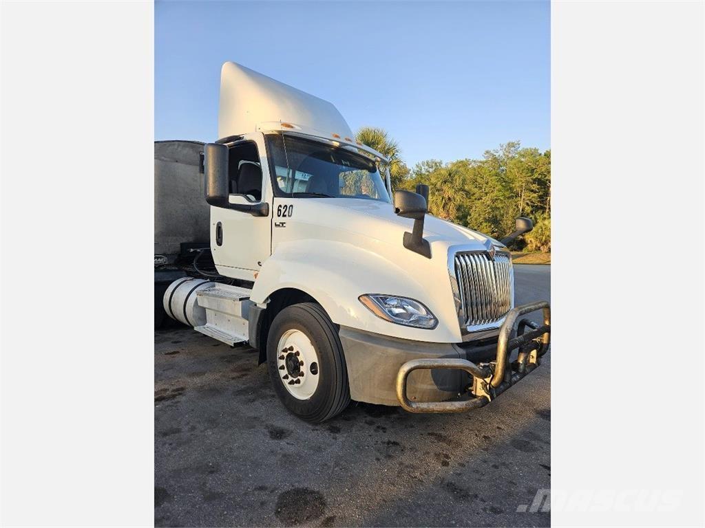 International LT625 Traktorske jedinice