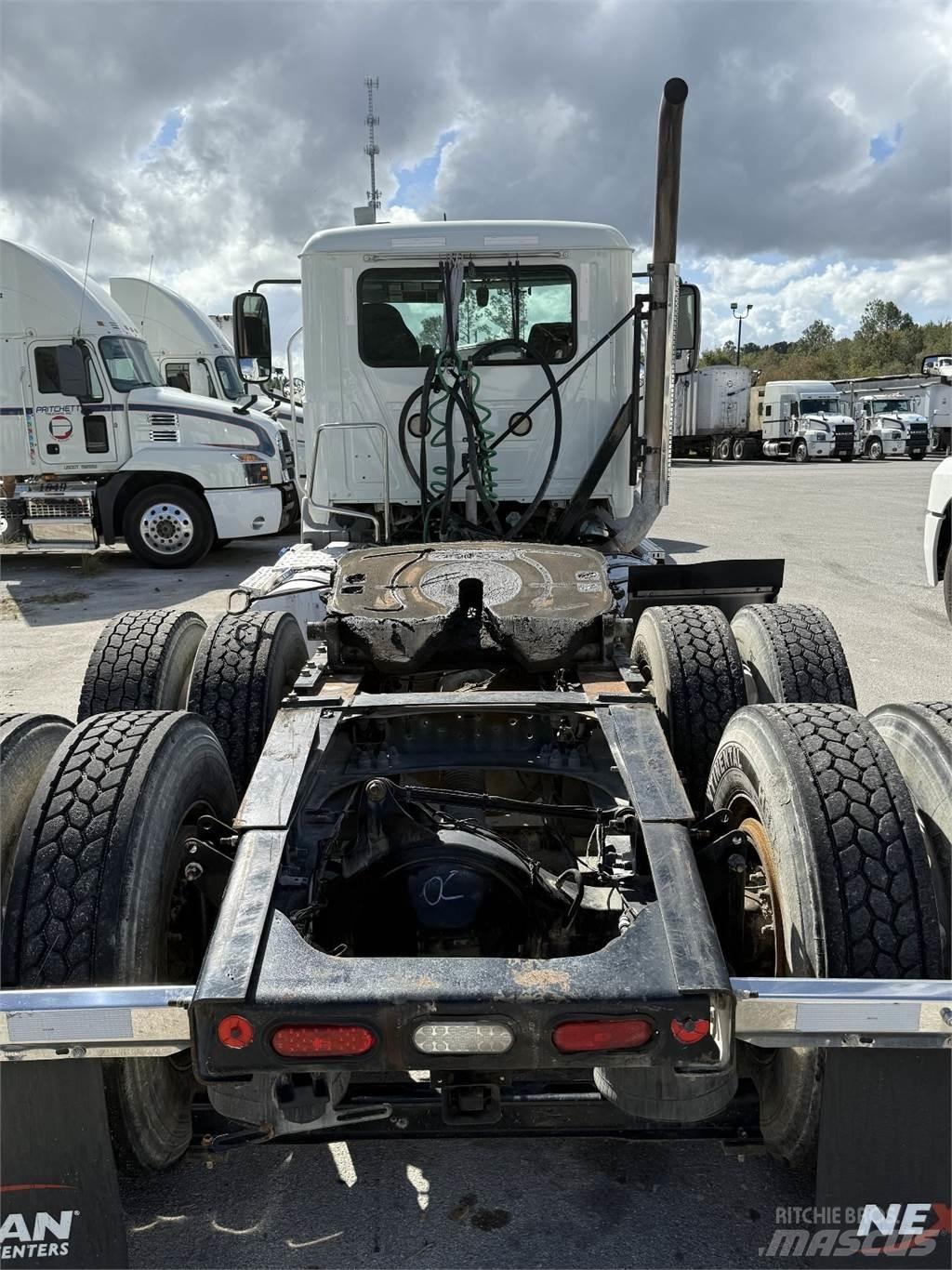 Mack AN64T Traktorske jedinice