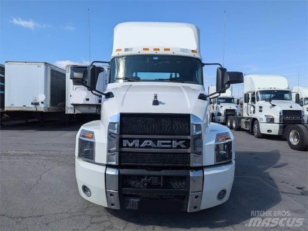 Mack AN64T Traktorske jedinice