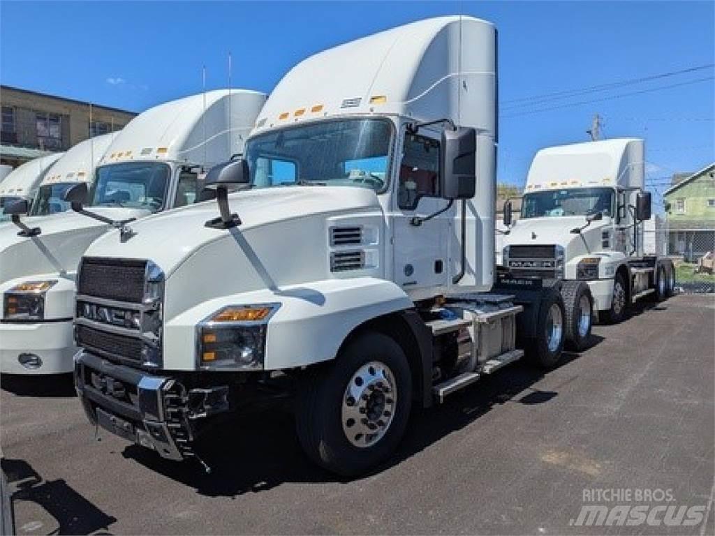 Mack AN64T Traktorske jedinice