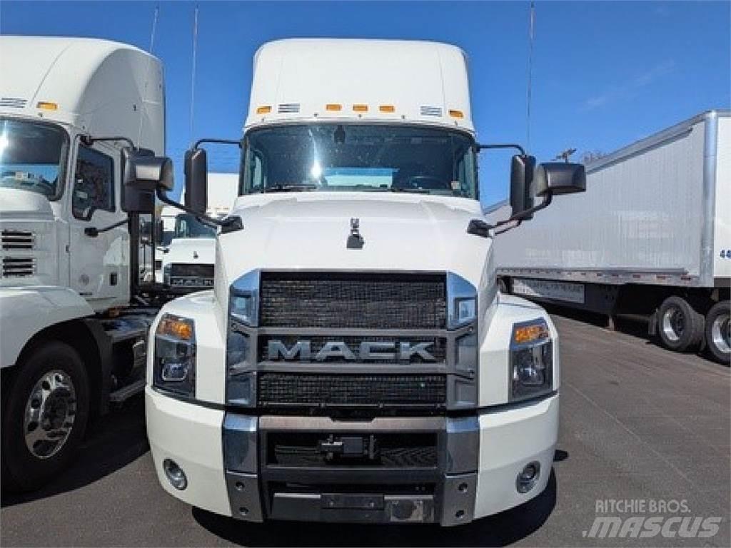Mack AN64T Traktorske jedinice
