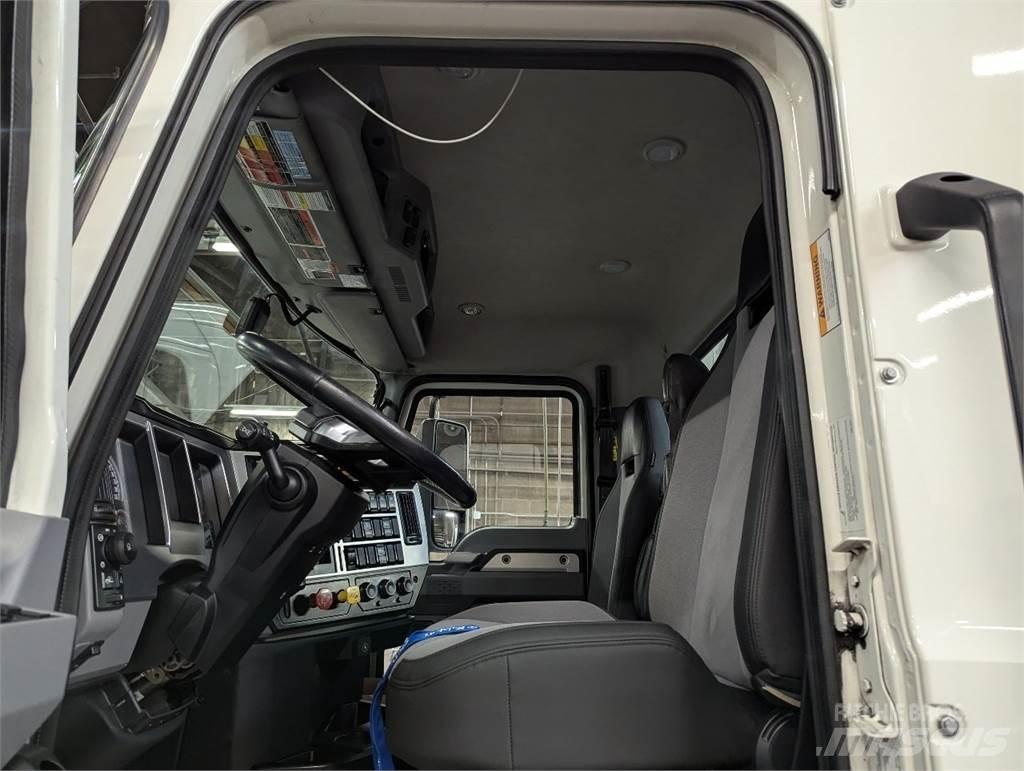 Mack AN64T Traktorske jedinice