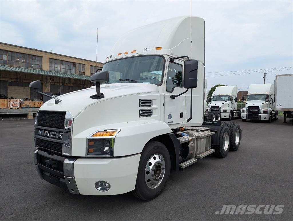 Mack AN64T Traktorske jedinice