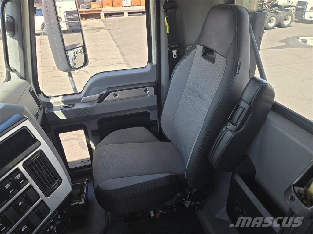 Mack AN64T Traktorske jedinice