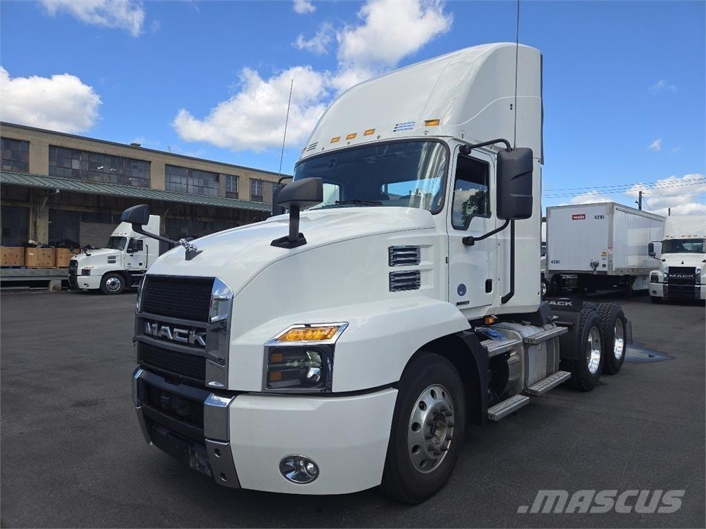 Mack AN64T Traktorske jedinice
