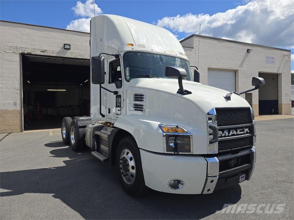 Mack AN64T Traktorske jedinice