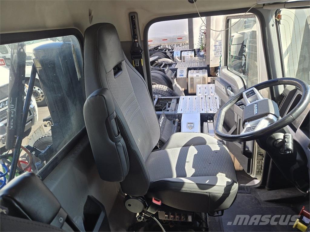 Mack AN64T Traktorske jedinice