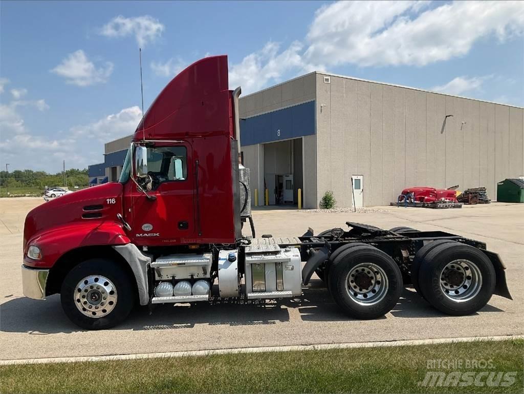 Mack CXU613 Traktorske jedinice