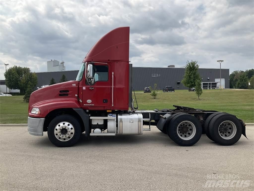 Mack CXU613 Ostali kamioni