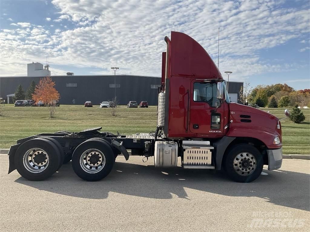 Mack CXU613 Traktorske jedinice