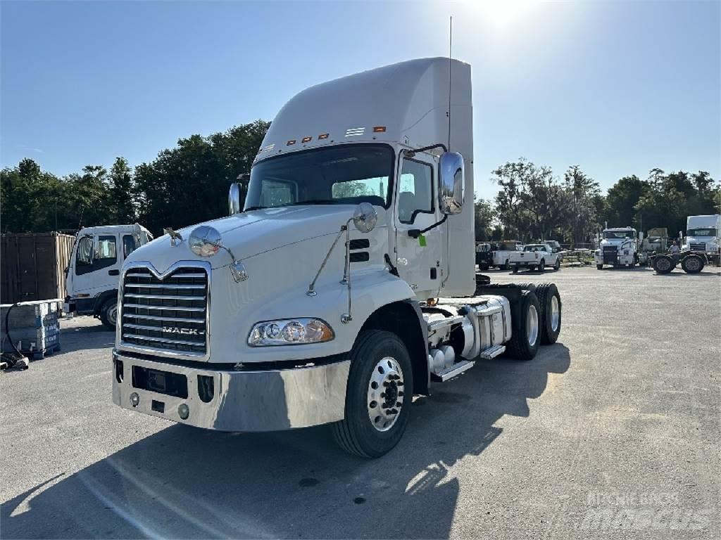 Mack CXU613 Traktorske jedinice