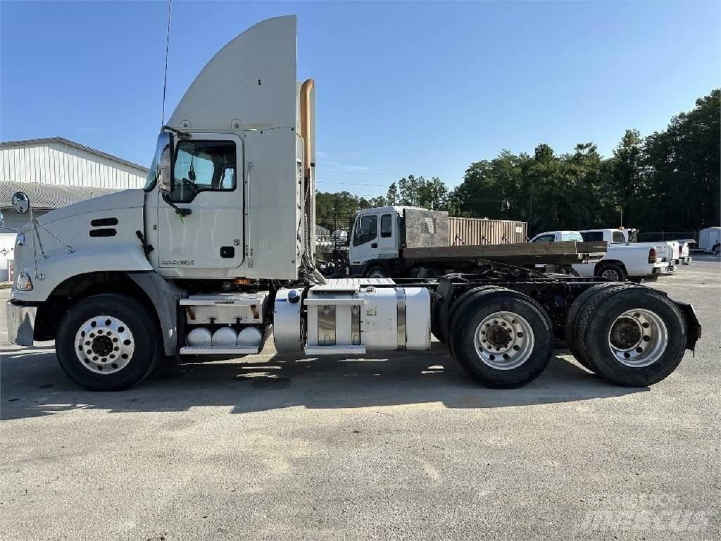 Mack CXU613 Traktorske jedinice