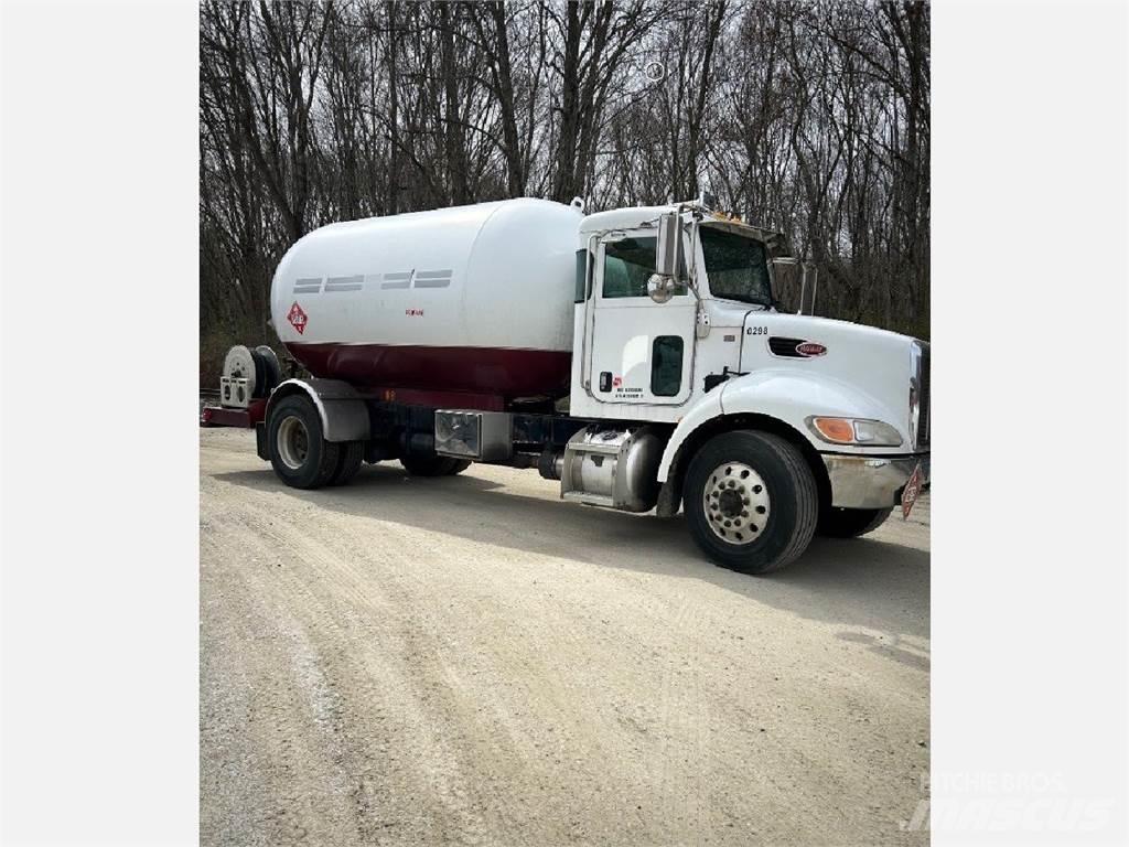 Peterbilt 335 Ostali kamioni