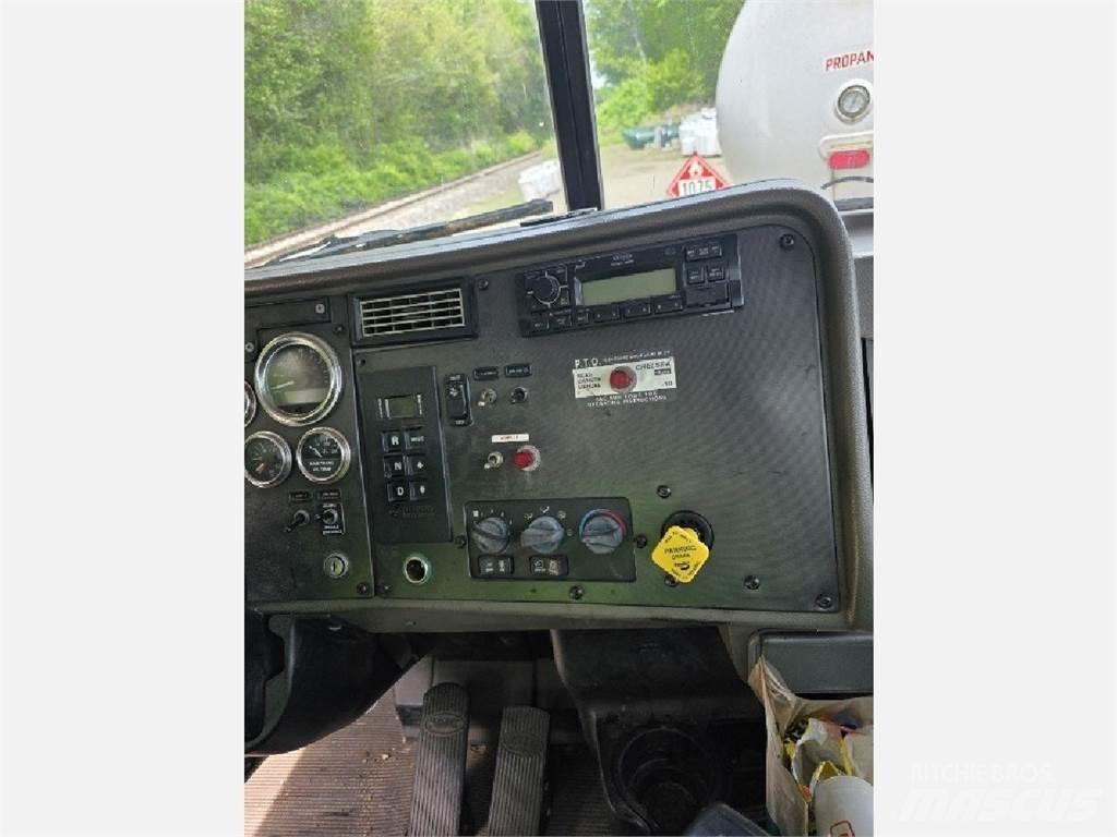 Peterbilt 335 Ostali kamioni