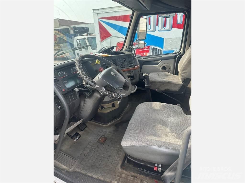 Volvo VNL300 Traktorske jedinice