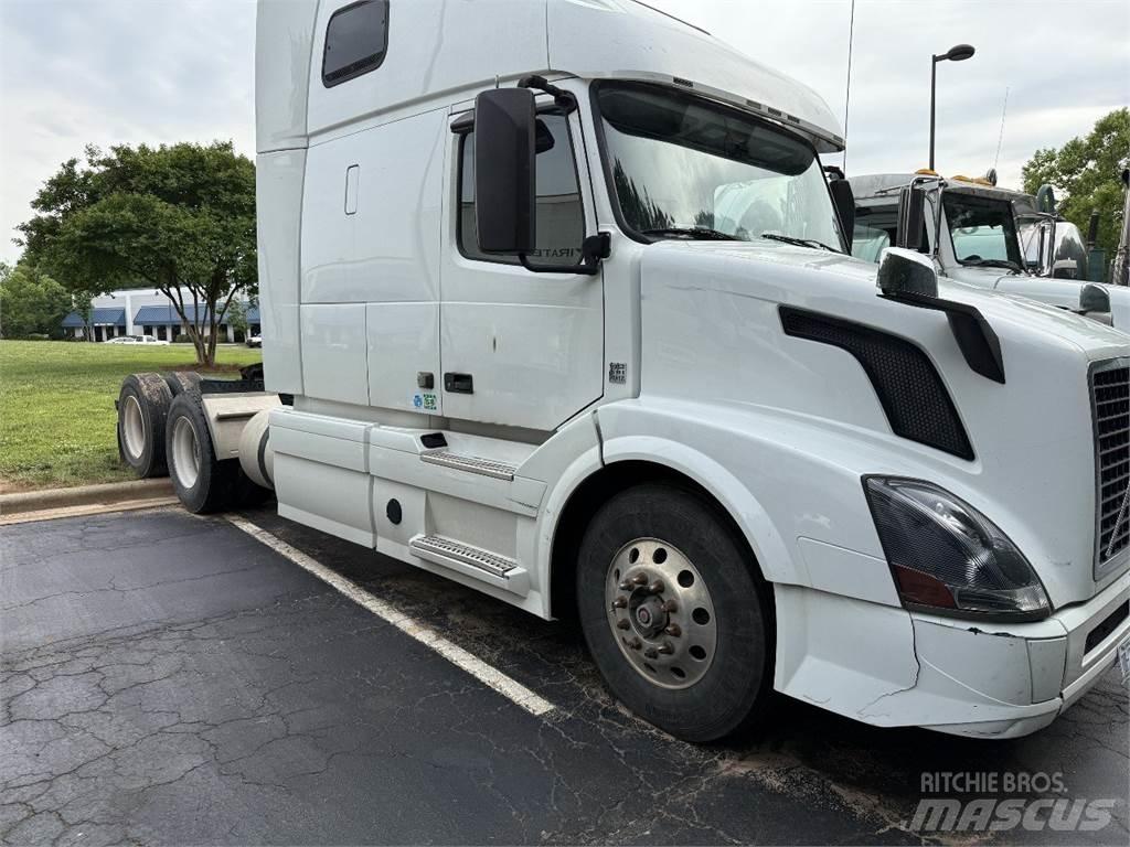 Volvo VNL64T670 Traktorske jedinice