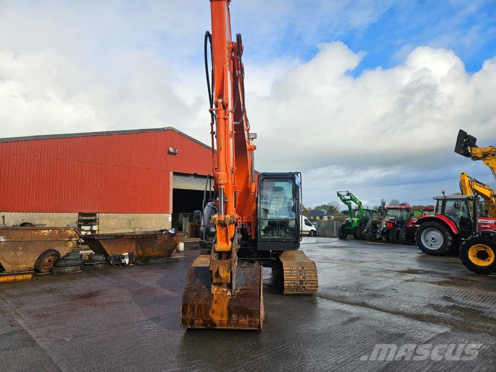 Hitachi ZX135 Bageri gusjeničari