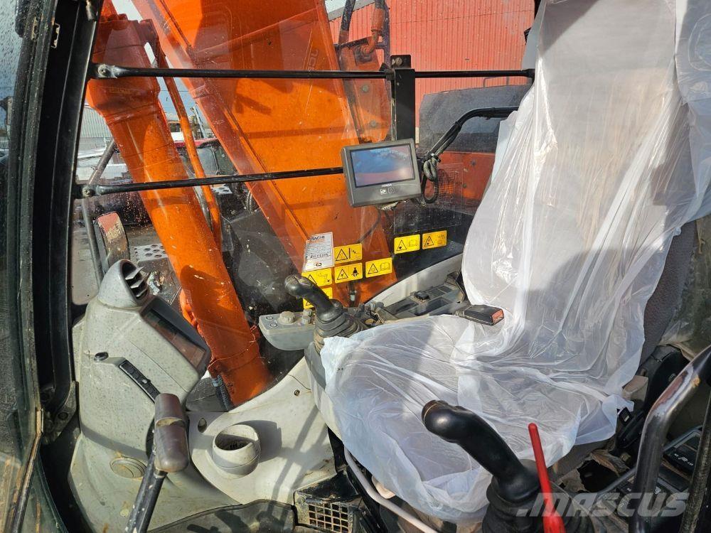 Hitachi ZX135 Bageri gusjeničari