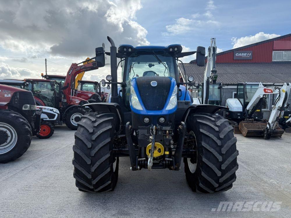 New Holland T7.230 Traktori